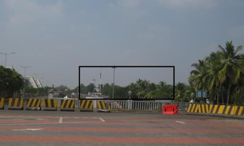 International Arrival – Opp Parking Area International Arrival – Opp Parking Area